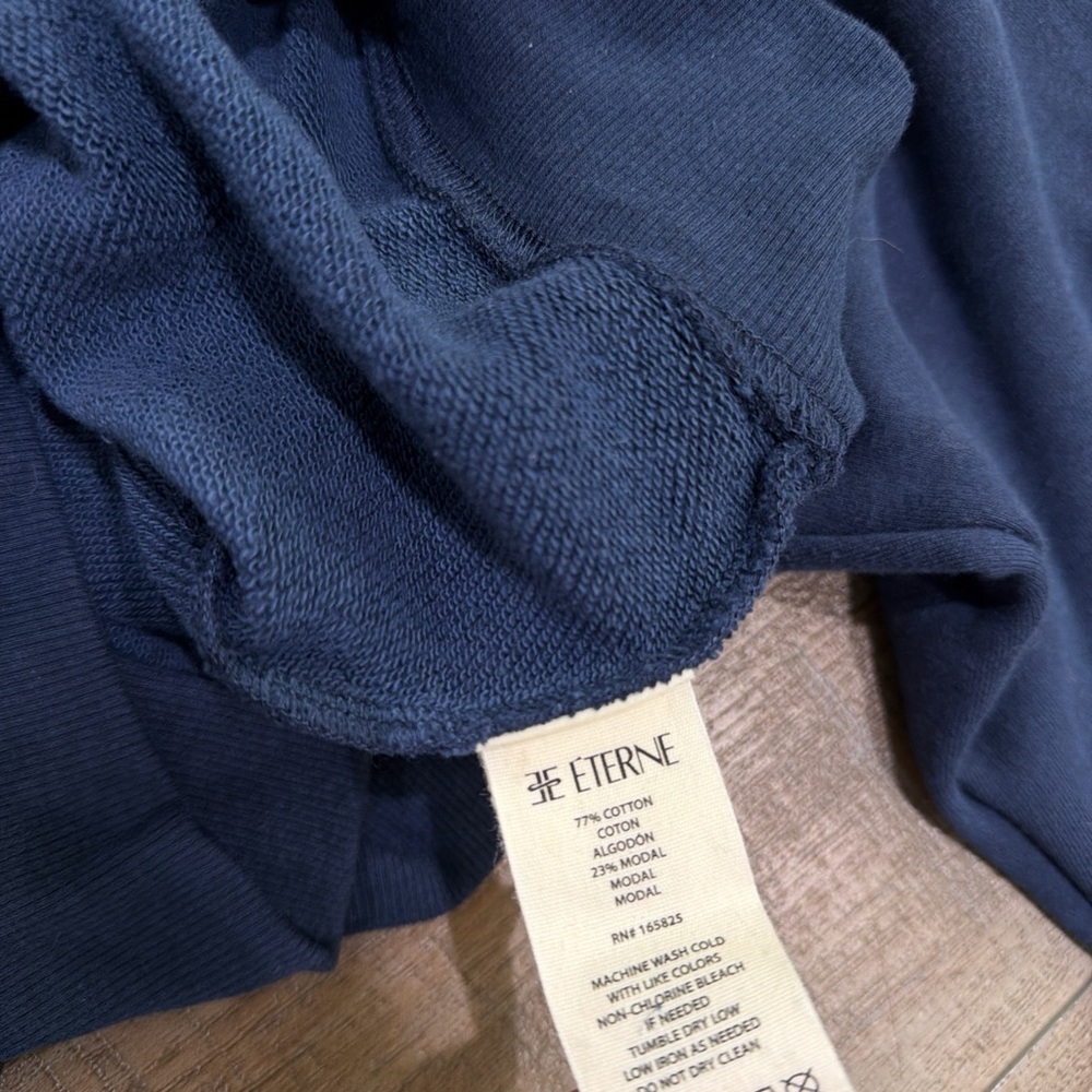 Eterne cropped half zip sweatshirt in navy blue NWT - Picture 5 of 5